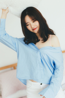 日系小清新美女